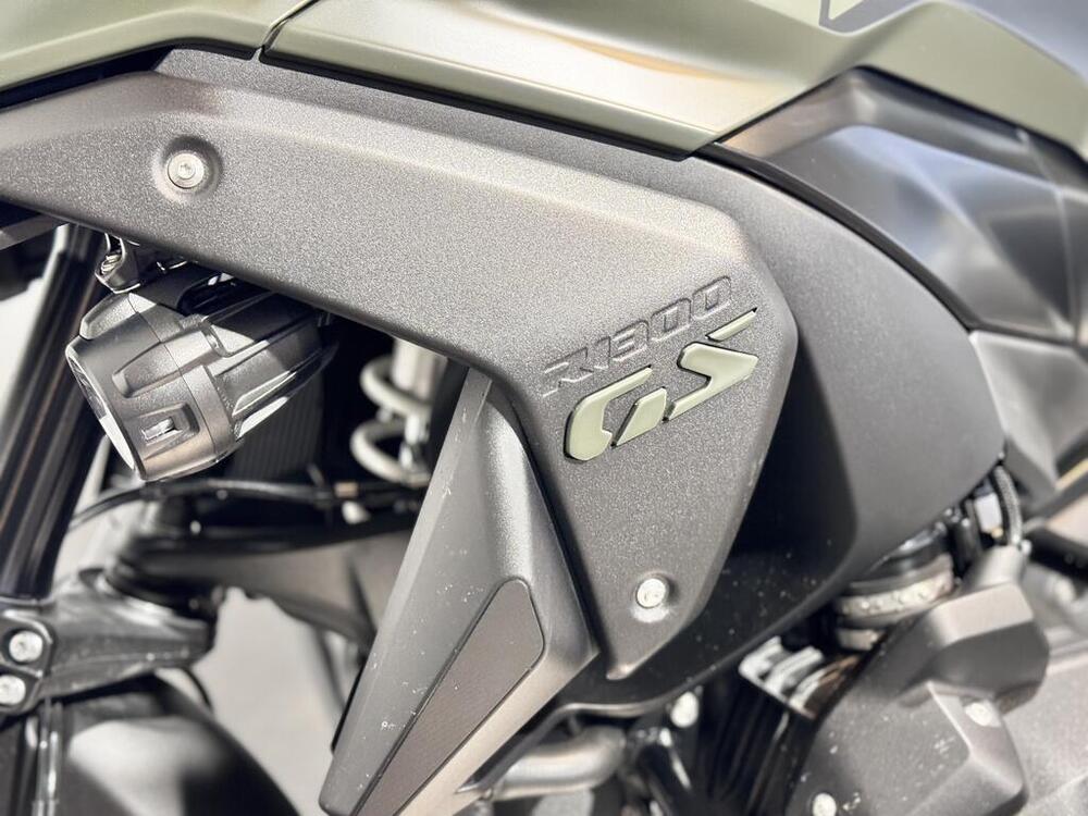 Bmw R 1300 GS (2023 - 25) (5)