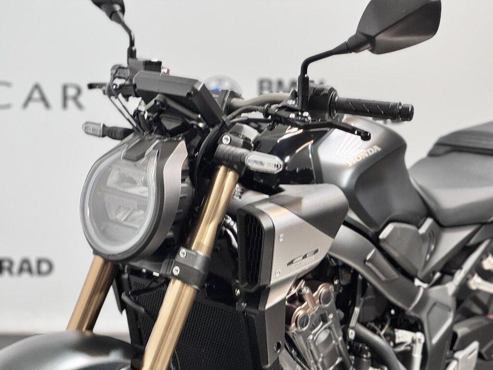 Honda CB 650 R E-Clutch (2024 - 25) (5)