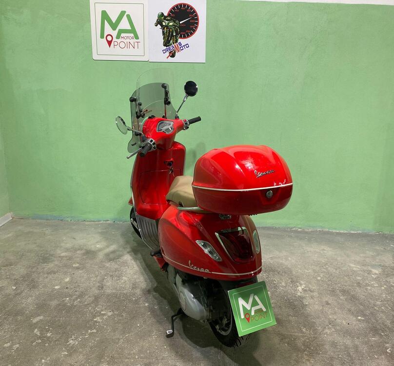 Vespa Primavera 150 3V ie (2014 - 16) (2)
