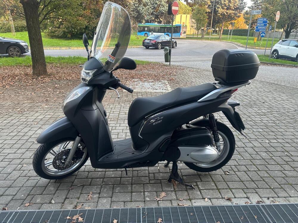 Honda SH 300 i Sport ABS (2018 - 20) (2)