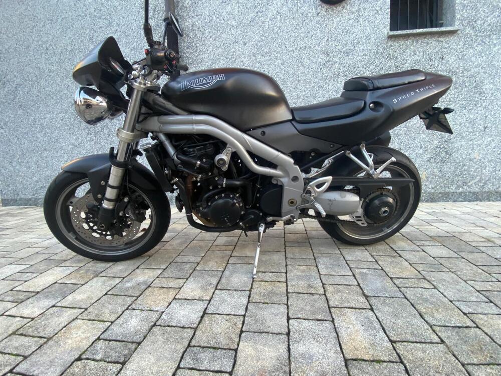 Triumph Speed Triple 955 (2002 - 04)
