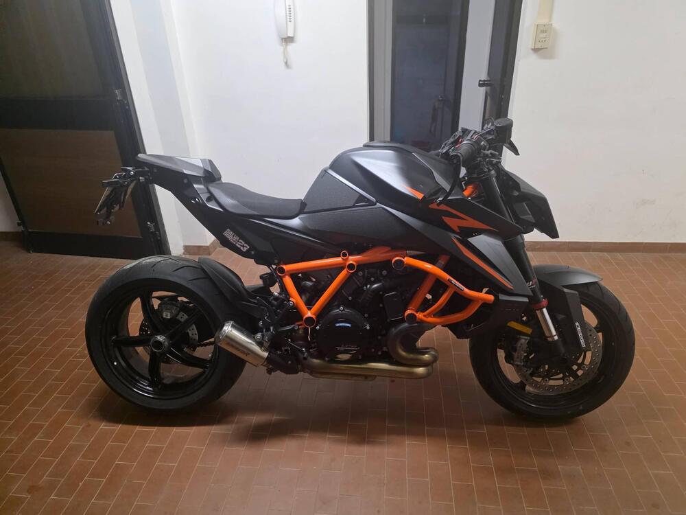 KTM 1390 Super Duke R (2024 - 26) (2)