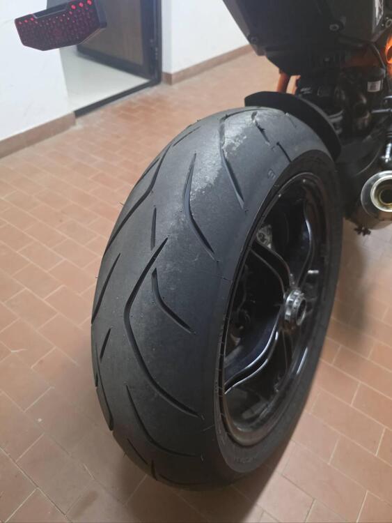 KTM 1390 Super Duke R (2024 - 26) (4)