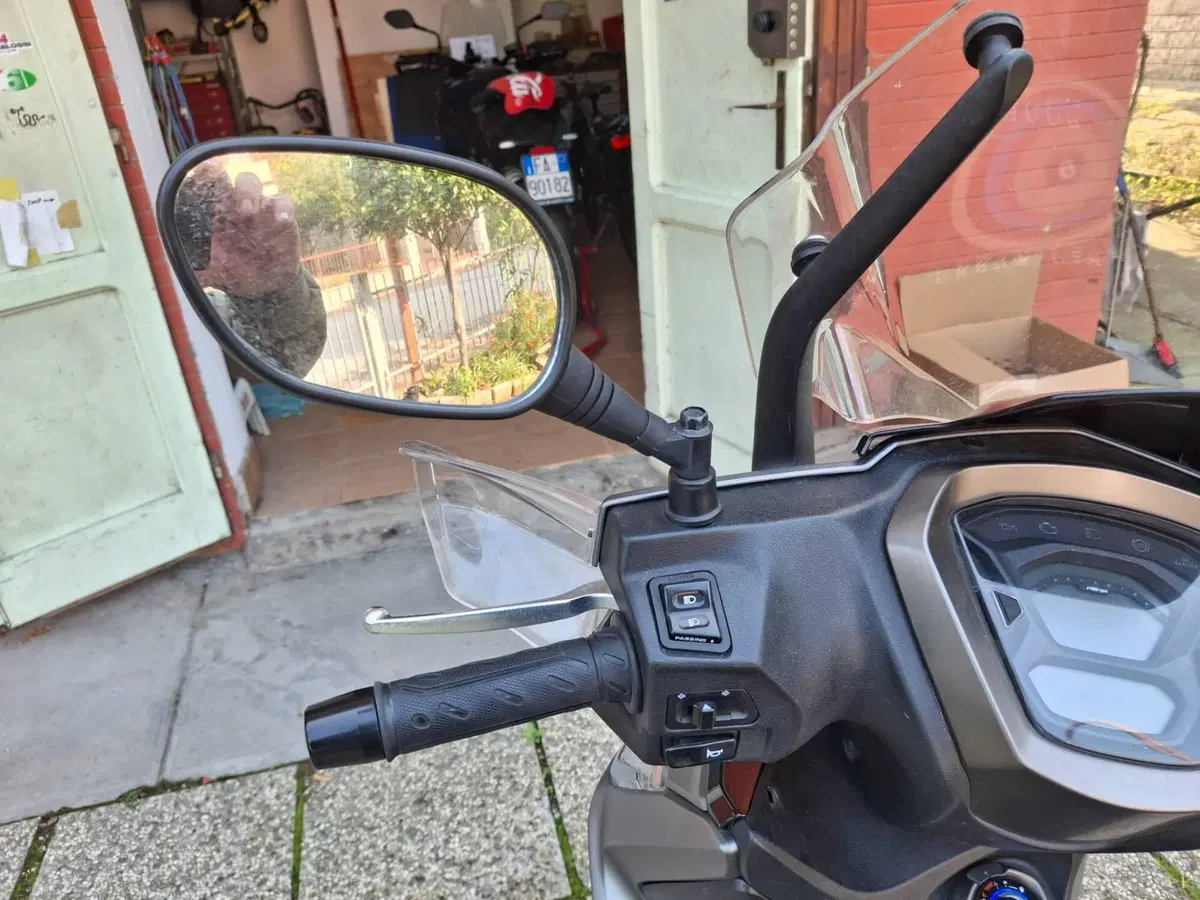 Kymco Agility 300i Noodoe (2021 - 24) (2)