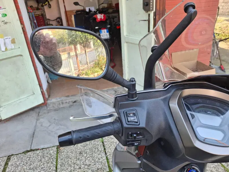 Kymco Agility 300i Noodoe (2021 - 24) (2)