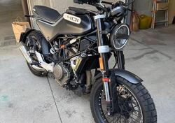 Husqvarna Svartpilen 401 (2021 - 23) usata