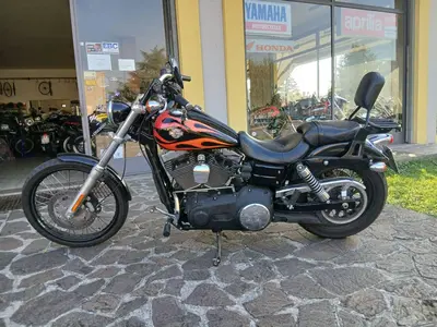 Harley-Davidson 1584 Wide Glide (2007 - 11) - FXDWG usata