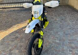 Husqvarna 701 Supermoto (2023 - 25) usata