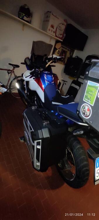 Honda Africa Twin CRF 1000L DCT (2018 - 19) (2)