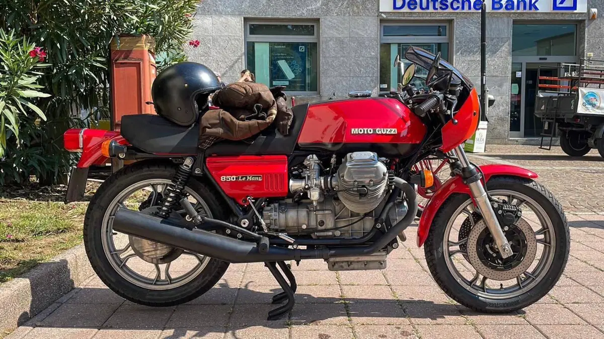 Moto Guzzi Le Mans 1 850 (2)