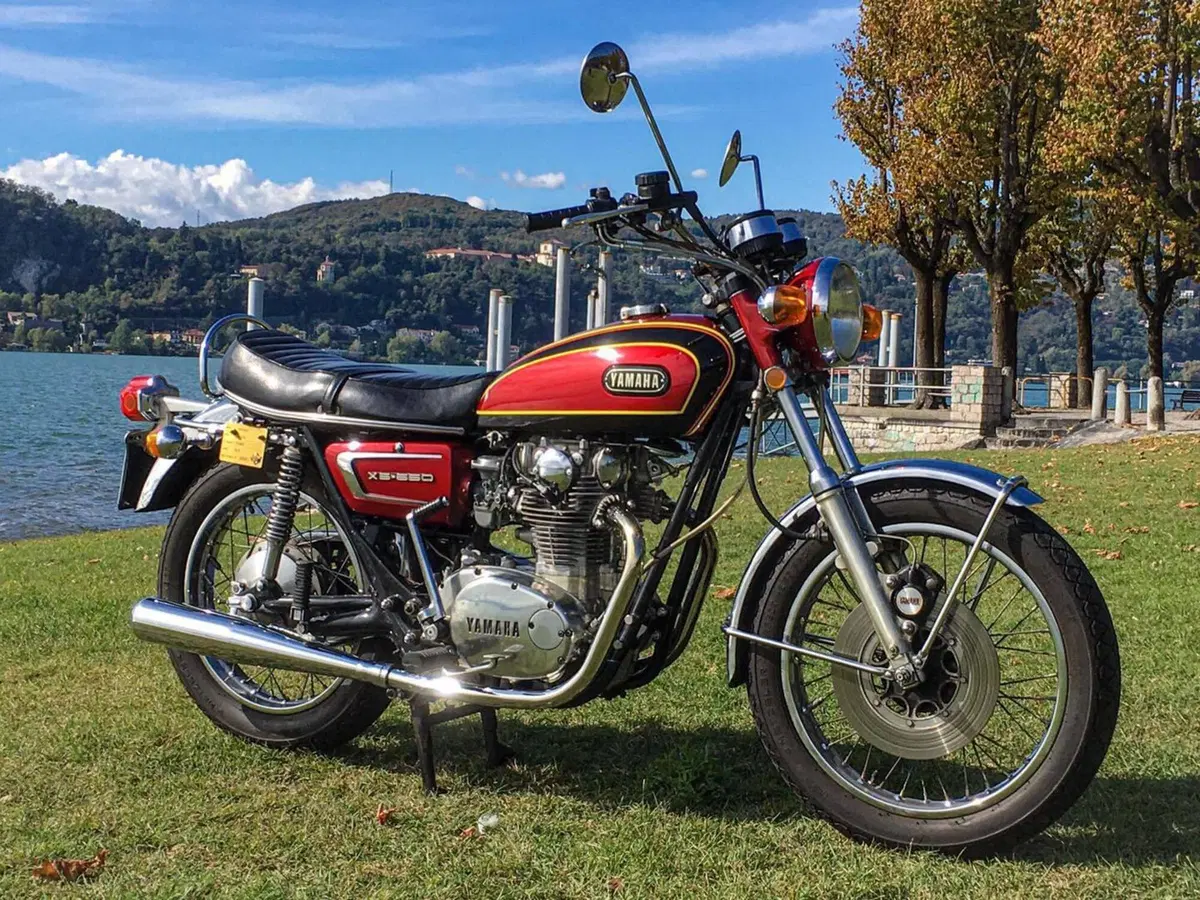 Yamaha XS2