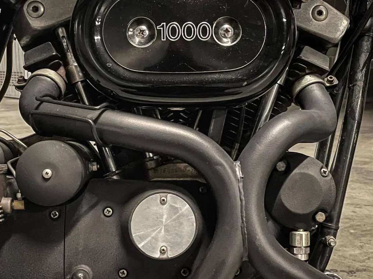 Harley-Davidson XLCR 1000 (3)