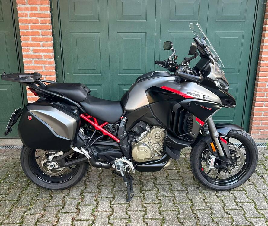 Ducati Multistrada V4 S Grand Tour (2024)