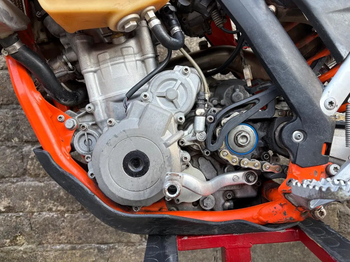 KTM 350 EXC-F Six Days (2013) (8)