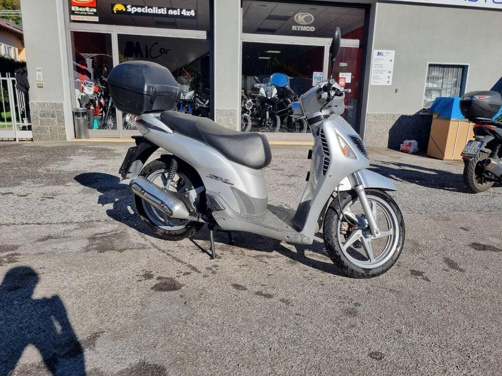 Honda SH 150 (2000 - 06) (2)