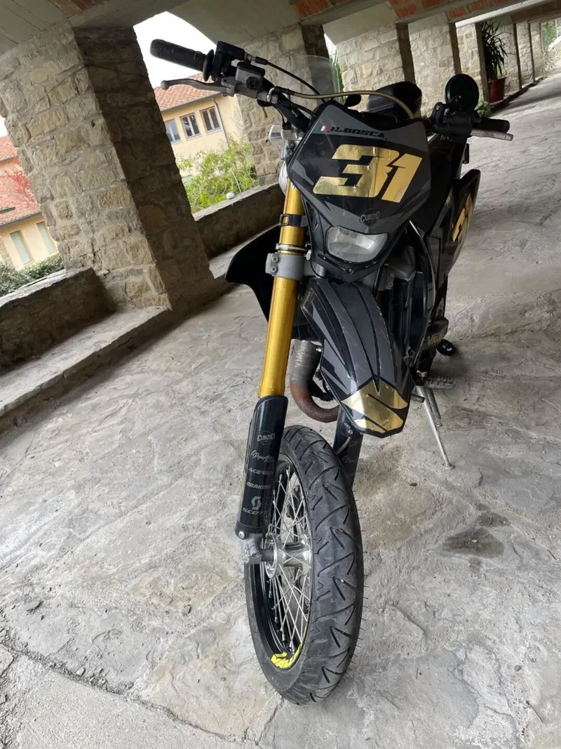 Valenti SM 50 (2015 - 18) (2)