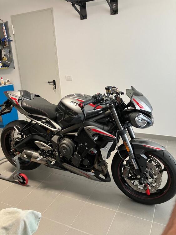 Triumph Street Triple RS (2020 - 22) (2)