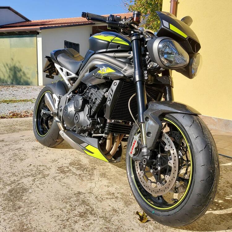 Triumph Speed Triple 1050 RS (2018 - 20) (4)
