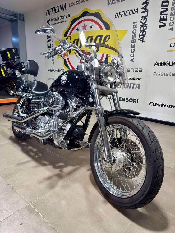 Harley-Davidson 1584 Super Glide Custom (2007) - FXDC (2)