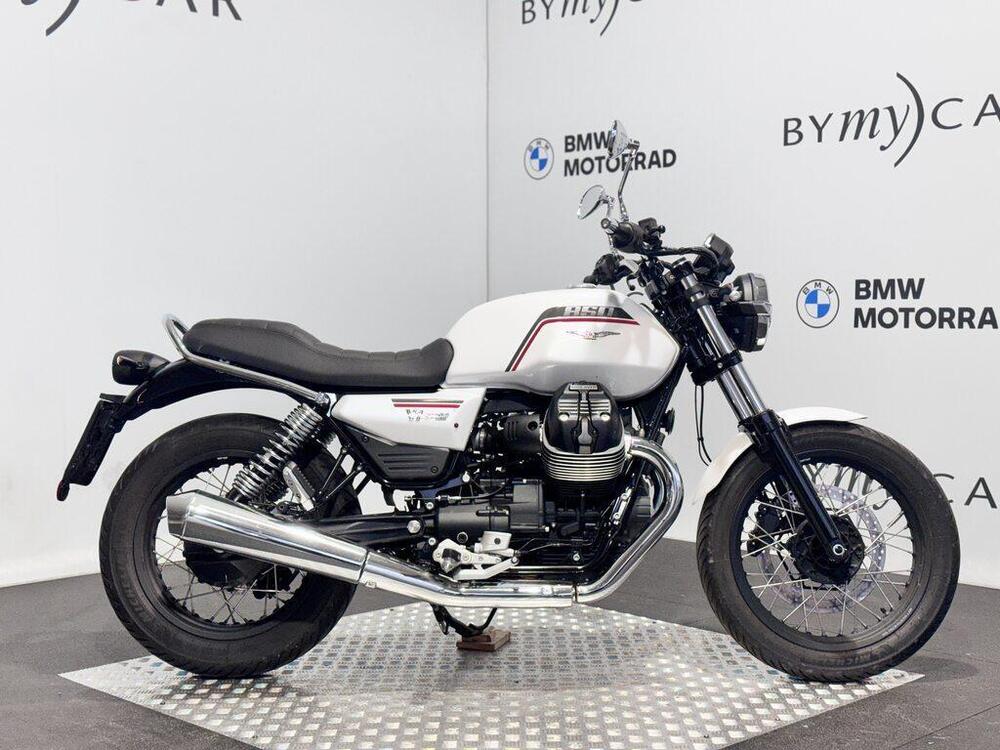 Moto Guzzi V7 850 Stone Special Abs (2021)