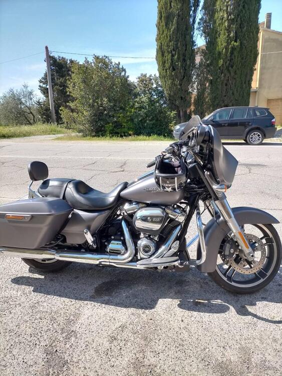 Harley-Davidson 107 Street Glide (2017 - 19) - FLHX