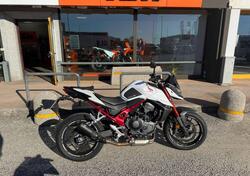 Honda CB 750 Hornet (2023 - 24) usata