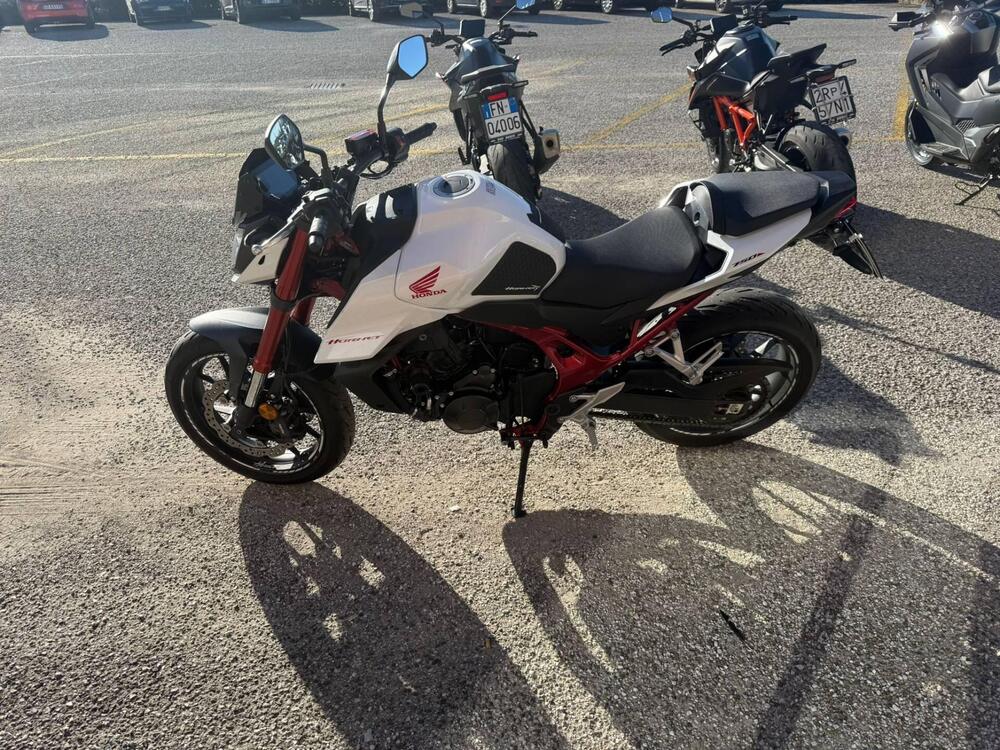 Honda CB 750 Hornet (2023 - 24) (4)