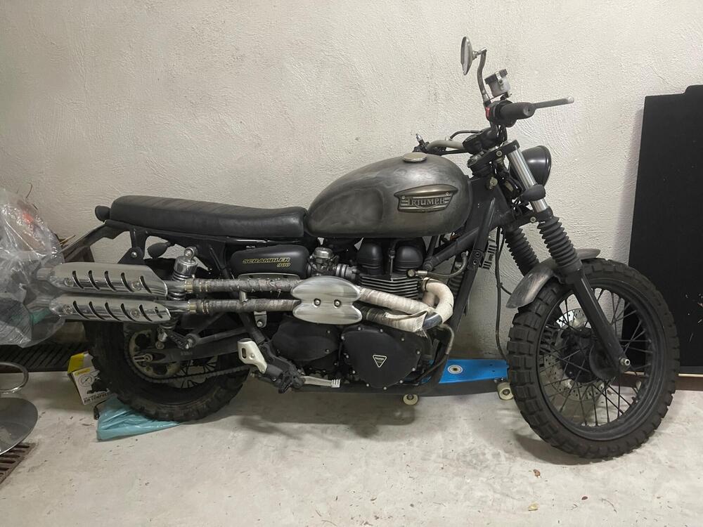 Triumph Scrambler (2006 - 17) (2)