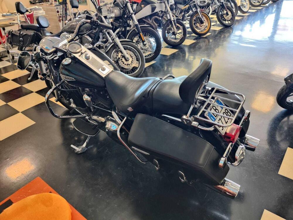 Harley-Davidson 1584 Road King Classic (2007 - 10) - FLHRC (5)