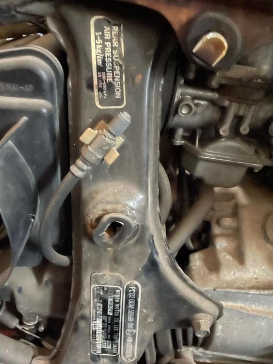 Honda CX 500 Silver Wing (3)