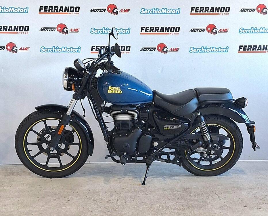 Royal Enfield Meteor 350 Fireball (2021 - 25) (3)