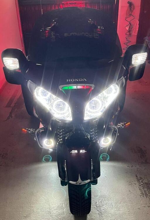 Honda GL 1800 Gold Wing (2006) (4)