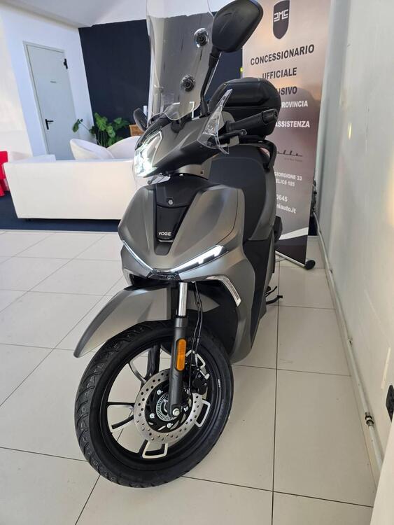 Voge Sfida SR16 125 (2025) (5)