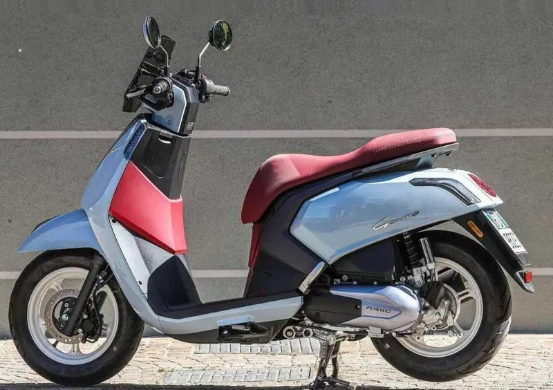 Kl Gemma 125 Gemma 125 (2025 - 26) (3)