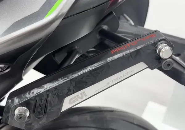 GIVI a EICMA 2025: la visita allo stand tra novità e gamma prodotti [VIDEO]