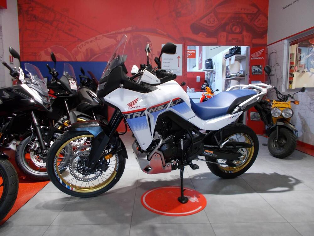 Honda Transalp XL750 (2025)