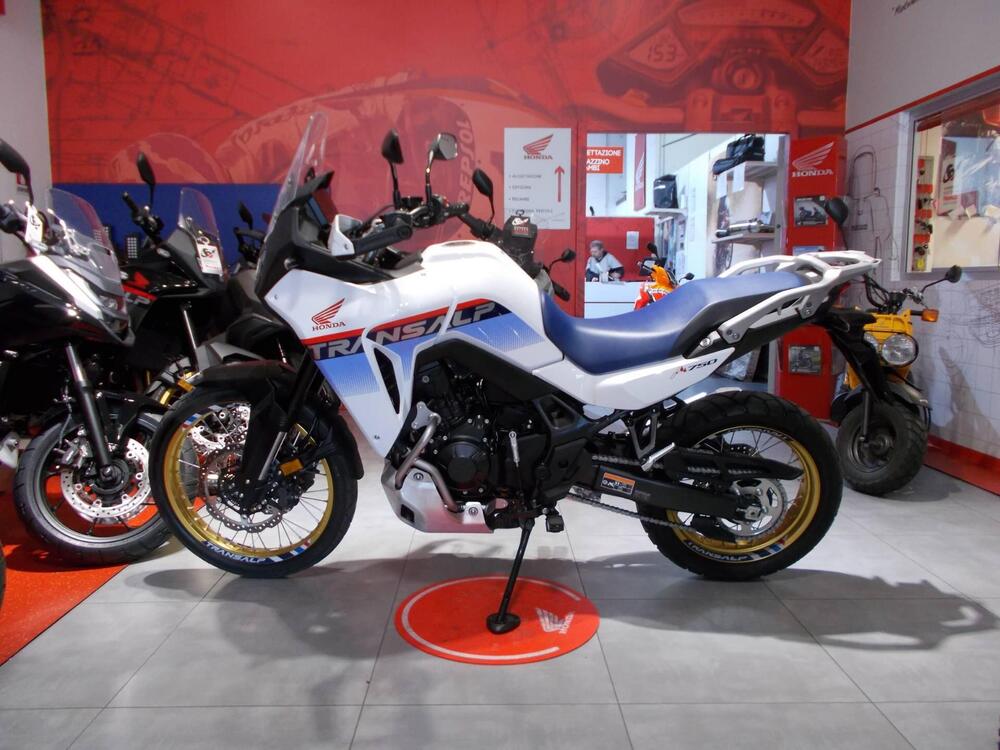 Honda Transalp XL750 (2025) (4)
