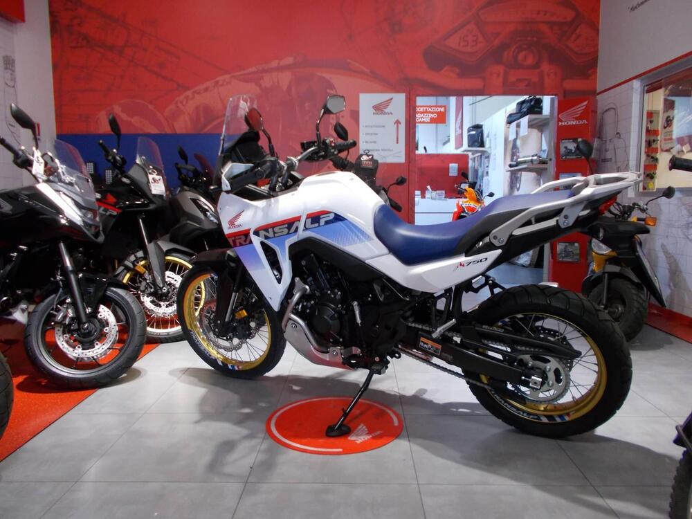 Honda Transalp XL750 (2025) (5)