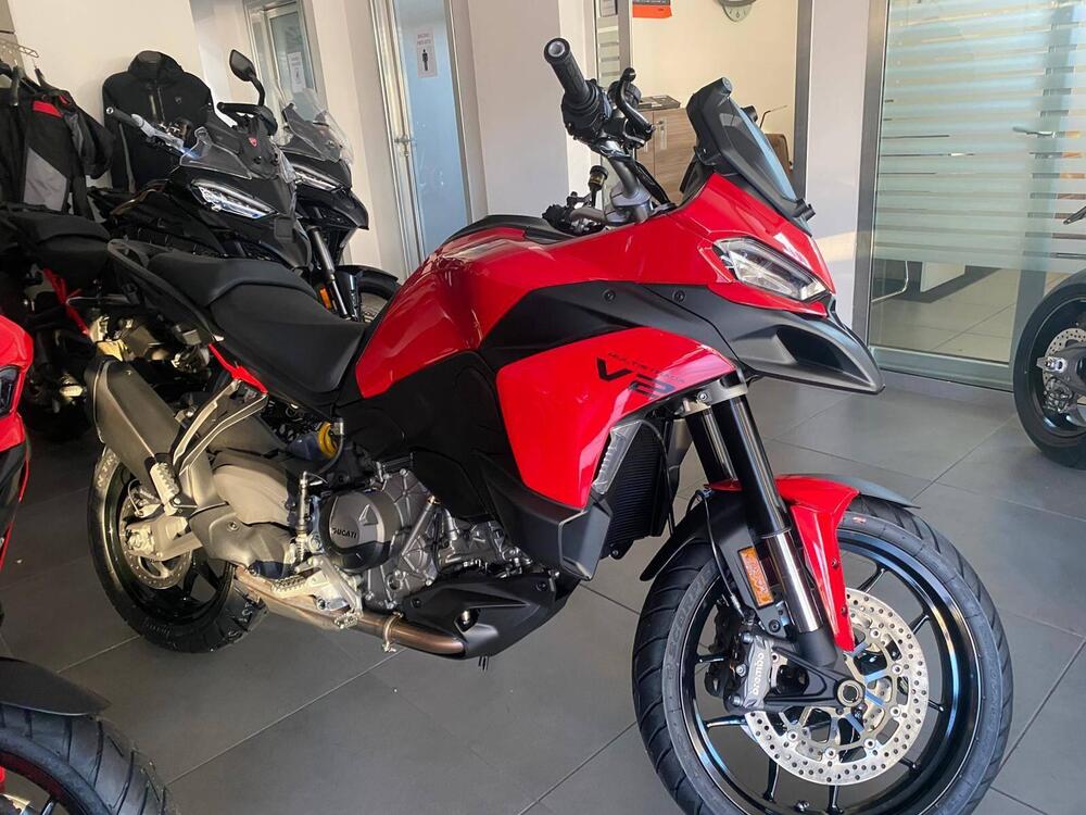 Ducati Multistrada V2 (2025) (2)