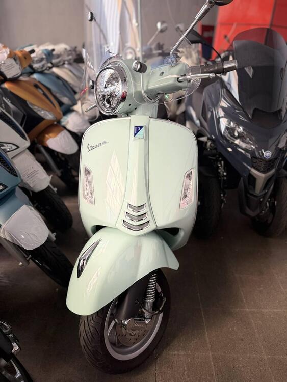 Vespa GTS 300 Hpe (2021 - 22)
