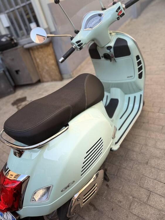 Vespa GTS 300 Hpe (2021 - 22) (4)