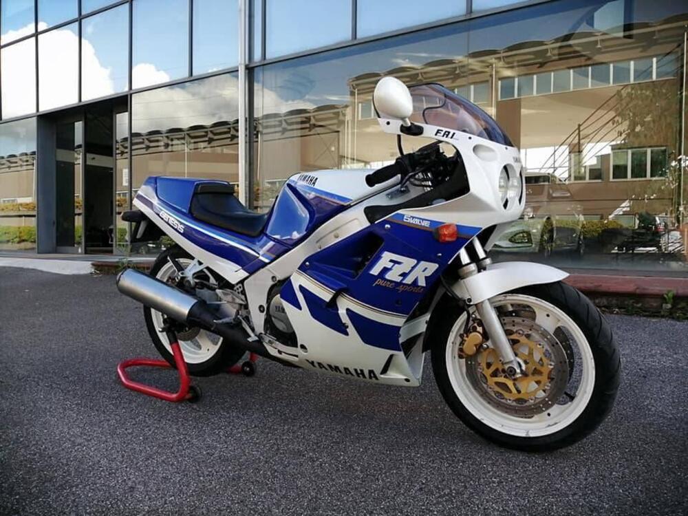 Yamaha FZR 1000 EXUP  (2)