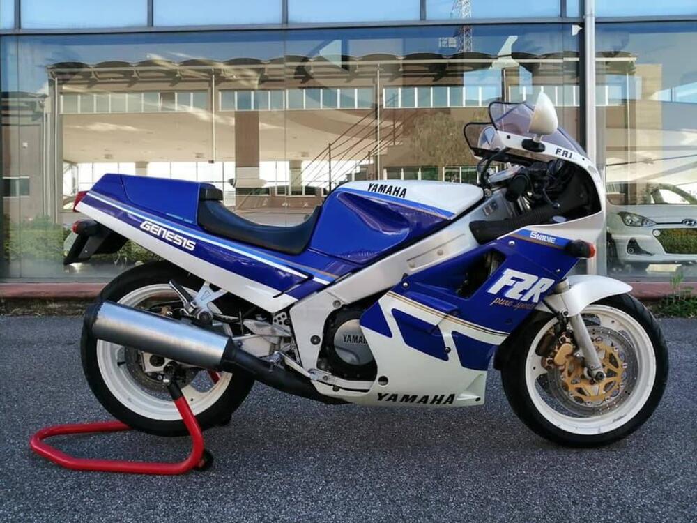 Yamaha FZR 1000 EXUP  (3)