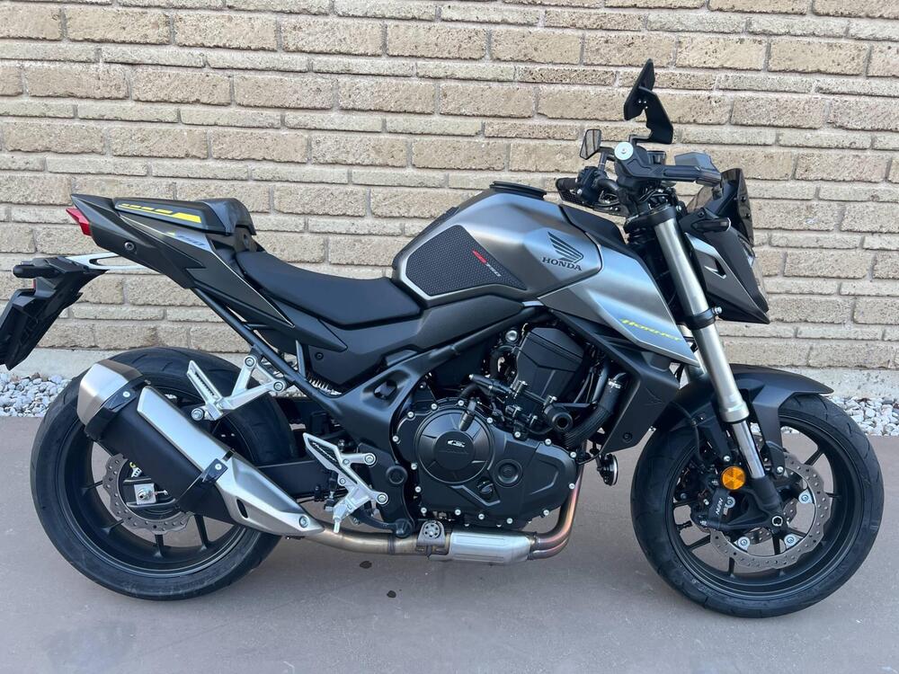 Honda CB 750 Hornet (2023 - 24) (2)