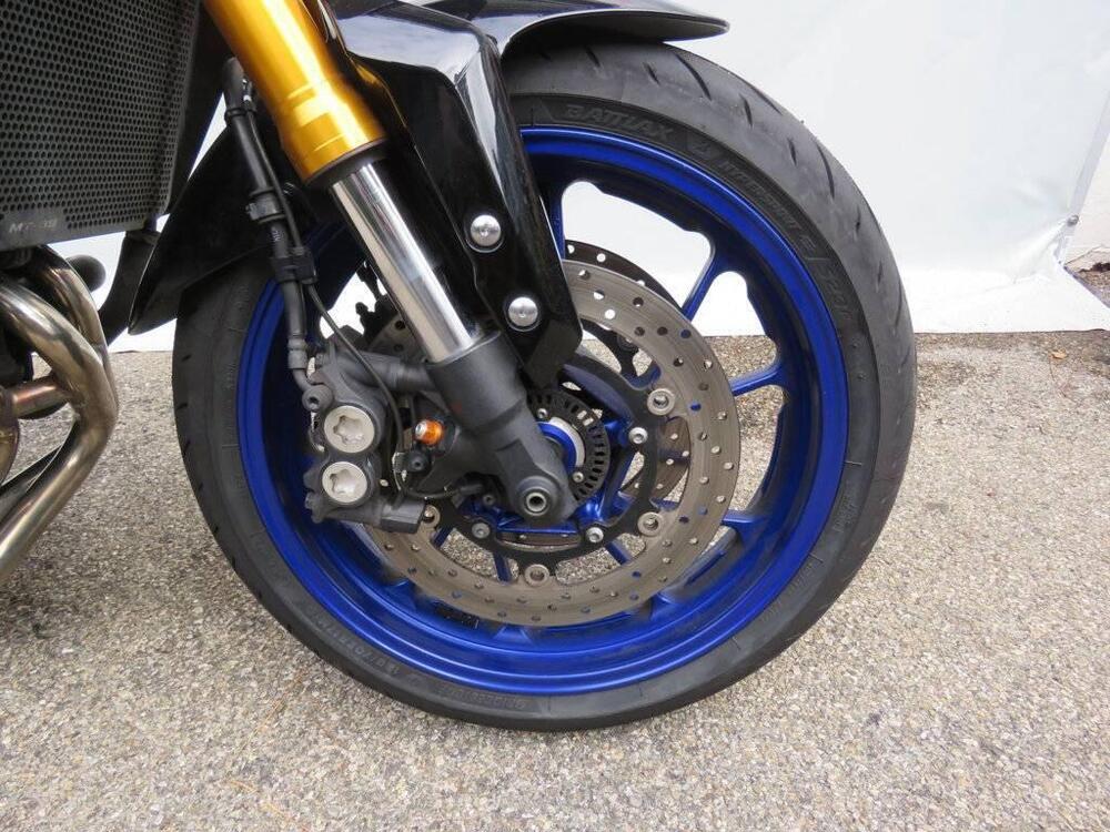 Yamaha MT-09 SP (2018 - 20) (4)