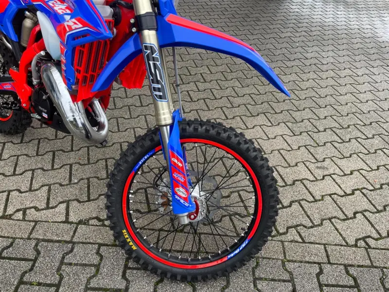 Betamotor RR 125 2T Enduro Race (2026) (7)