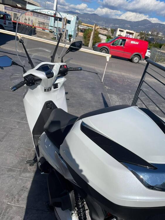 Honda SH 350 (2021 - 24) (2)