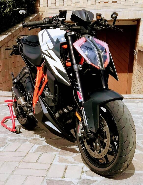 KTM 1290 Super Duke R (2019)