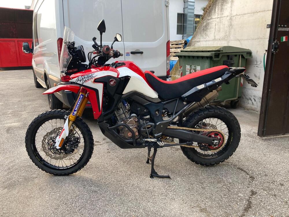 Honda Africa Twin CRF 1000L Rally (2018) (3)