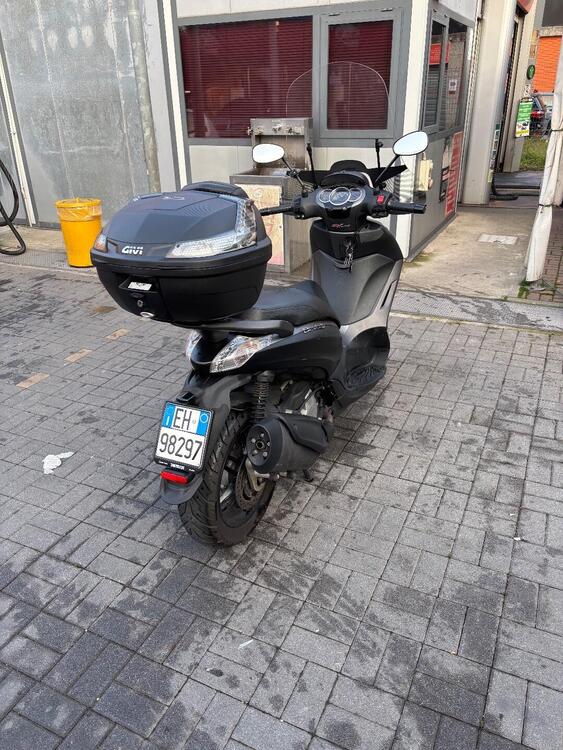 Piaggio Beverly 350 SportTouring ie ABS (2011 - 17) (3)